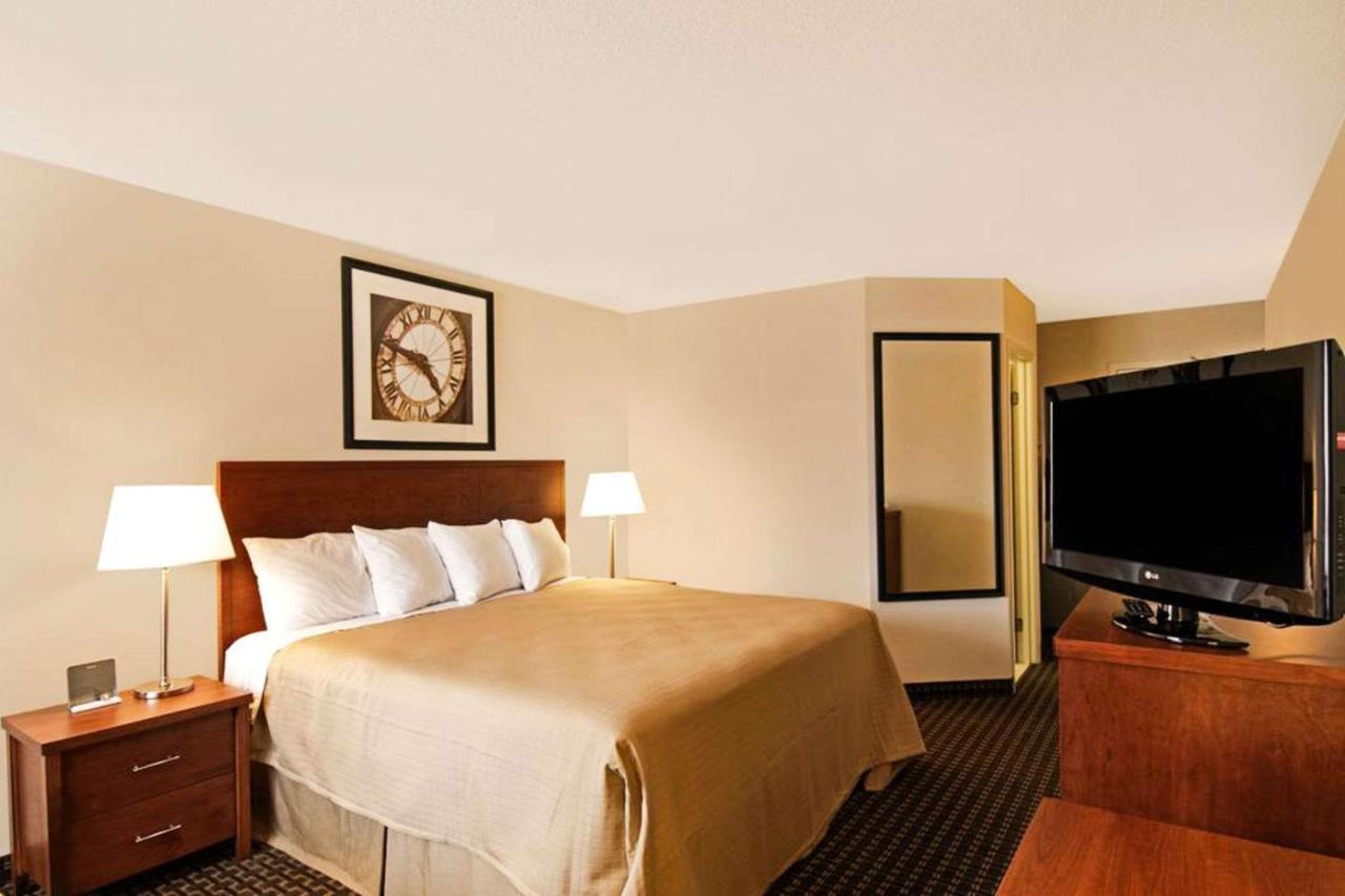 Quality Inn Норт Бей Екстериор снимка